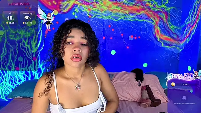 Snapshot of lucie_petite chatting on March 30, 2026, 6:20 pm lucie petite online show from March 30, 2026, 6:20 pm