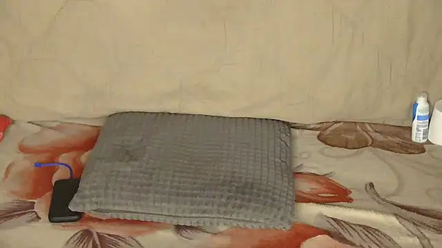 SWEETCANDY111 online show from December 3, 2025, 2:49 pm