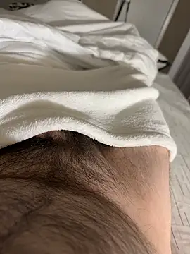 Snapshot of HorneyCalboy chatting on February 3, 2026, 2:53 am HorneyCalboy online show from February 3, 2026, 2:53 am