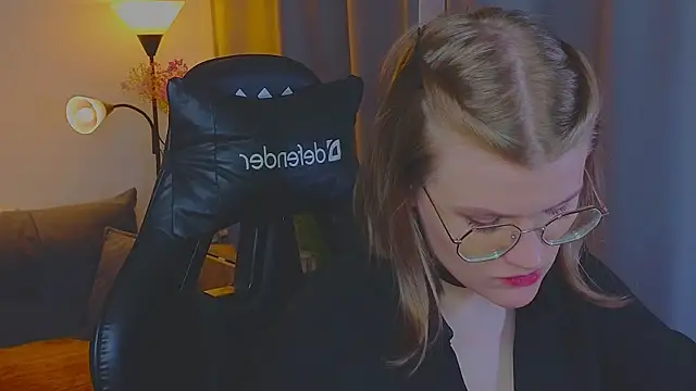 Snapshot of _JessieVibes chatting on April 4, 2026, 2:01 pm JessieVibes online show from April 4, 2026, 2:01 pm