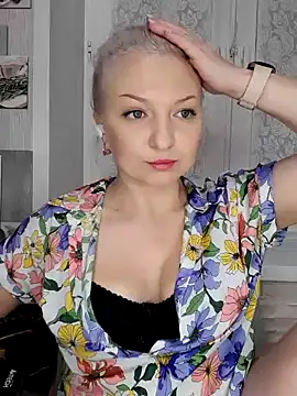 Snapshot of Anesteishen chatting on February 25, 2025, 5:40 pm Anesteishen online show from February 25, 2025, 5:40 pm