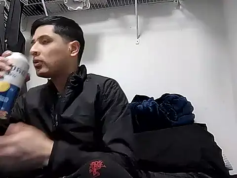 PerroDemonioHot online show from February 14, 2026, 12:44 am