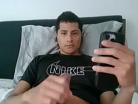PerroDemonioHot online show from May 23, 2026, 8:52 pm