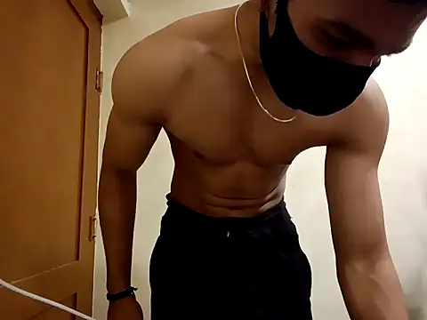 hot hunk boy online show from February 10, 2025, 6:56 pm