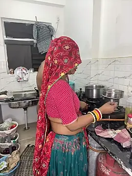 Snapshot of YourSuperTanya chatting on February 9, 2026, 7:45 pm YourSuperTanya online show from February 9, 2026, 7:45 pm