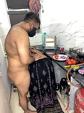 Snapshot of YourSuperTanya chatting on January 9, 2026, 6:48 pm YourSuperTanya online show from January 9, 2026, 6:48 pm