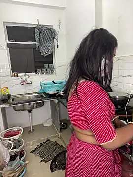 Snapshot of YourSuperTanya chatting on February 10, 2026, 6:29 pm YourSuperTanya online show from February 10, 2026, 6:29 pm