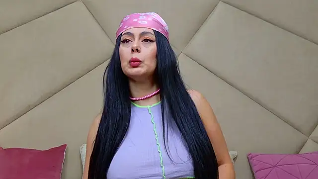 Snapshot of ChloeFrost chatting on November 26, 2025, 6:13 am ChloeFrost online show from November 26, 2025, 6:13 am