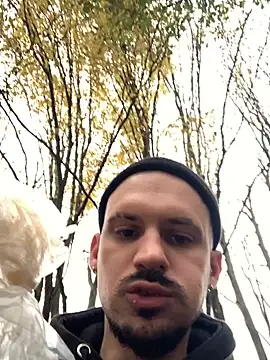 Snapshot of AssHunter4k chatting on October 30, 2025, 8:23 am AssHunter4k online show from October 30, 2025, 8:23 am