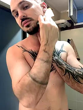 Snapshot of AssHunter4k chatting on November 9, 2025, 10:30 am AssHunter4k online show from November 9, 2025, 10:30 am