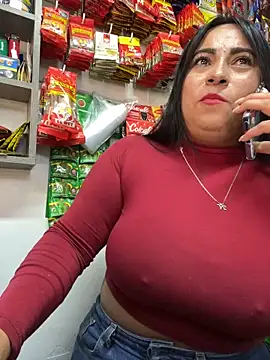 Snapshot of Miia_Jazmin chatting on March 13, 2025, 9:16 pm Miia Jazmin online show from March 13, 2025, 9:16 pm