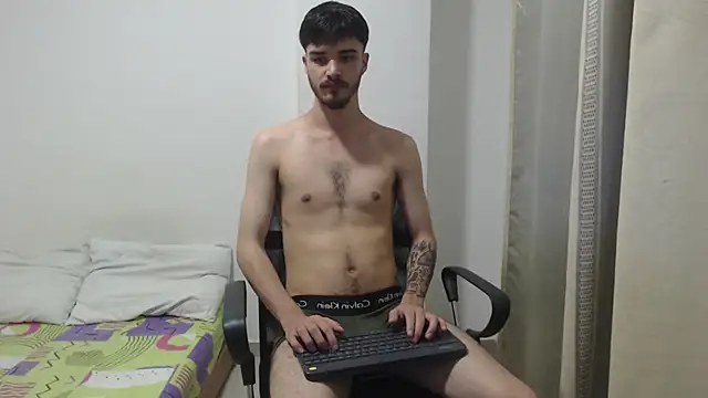 Aleex Miller online show from December 15, 2025, 11:42 pm