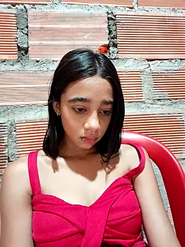 Zoe Sweett18 online show from November 17, 2025, 12:53 pm