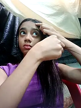 Snapshot of Zoe_Sweett18 chatting on February 19, 2025, 12:33 pm Zoe Sweett18 online show from February 19, 2025, 12:33 pm