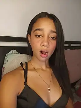 Snapshot of Zoe_Sweett18 chatting on July 8, 2026, 6:30 pm Zoe Sweett18 online show from July 8, 2026, 6:30 pm