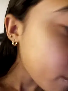 Zoe Sweett18 online show from April 14, 2026, 12:32 pm