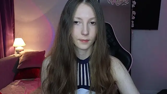 Snapshot of Sweeet_Lilit chatting on February 17, 2025, 4:31 am Sweeet Lilit online show from February 17, 2025, 4:31 am