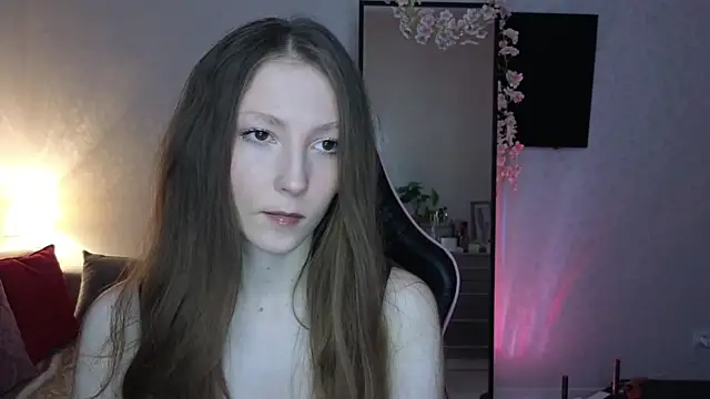 Snapshot of Sweeet_Lilit chatting on March 18, 2025, 10:37 pm Sweeet Lilit online show from March 18, 2025, 10:37 pm