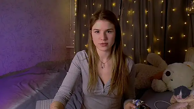 Snapshot of Melissa_smith_ chatting on March 13, 2025, 12:27 am Melissa smith online show from March 13, 2025, 12:27 am