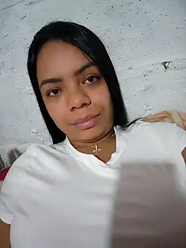 Snapshot of ashanty_b5 chatting on January 25, 2025, 7:18 pm ashanty b5 online show from January 25, 2025, 7:18 pm