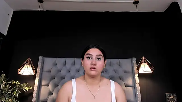 Snapshot of AlexaMora_ chatting on September 30, 2025, 11:38 am AlexaMora online show from September 30, 2025, 11:38 am