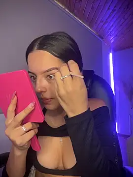 Sofia18 pinkk online show from April 10, 2026, 8:38 pm