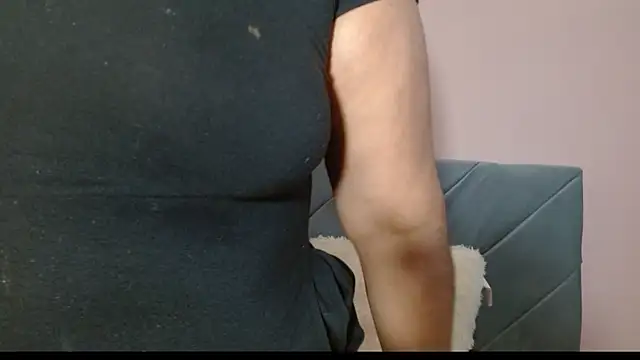 Snapshot of _hannacurvy chatting on September 15, 2025, 1:22 pm hannacurvy online show from September 15, 2025, 1:22 pm