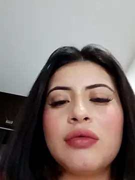 isabella1616 online show from February 15, 2025, 8:44 am