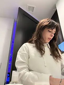 Snapshot of bunnierotten chatting on February 25, 2026, 2:01 am bunnierotten online show from February 25, 2026, 2:01 am