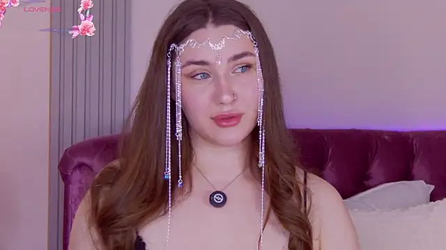 KiraBarlows online show from May 10, 2026, 8:22 pm