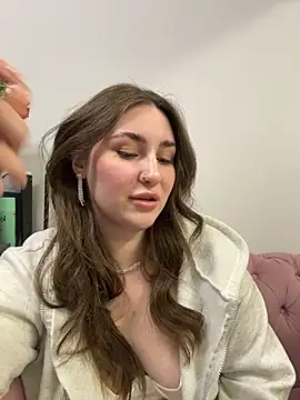 KiraBarlows online show from February 3, 2026, 2:53 am