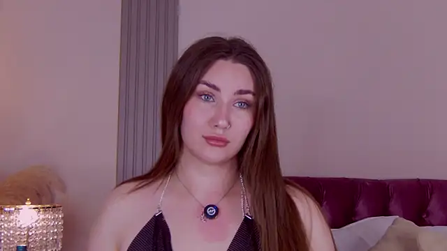 KiraBarlows online show from April 24, 2026, 8:11 pm