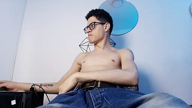 wolfandsky online show from September 20, 2025, 11:37 am