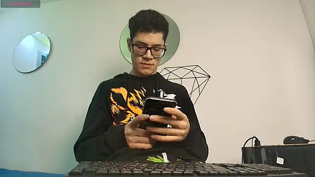 wolfandsky online show from September 25, 2025, 11:38 am