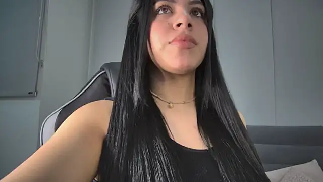 Snapshot of AmandaBrooks_18 chatting on March 22, 2026, 1:20 am AmandaBrooks 18 online show from March 22, 2026, 1:20 am