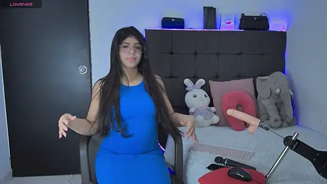 Snapshot of AmandaBrooks_18 chatting on March 8, 2025, 12:22 am AmandaBrooks 18 online show from March 8, 2025, 12:22 am