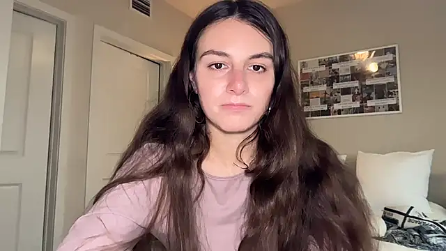 Snapshot of graciesmith27 chatting on April 4, 2026, 9:21 pm graciesmith27 online show from April 4, 2026, 9:21 pm