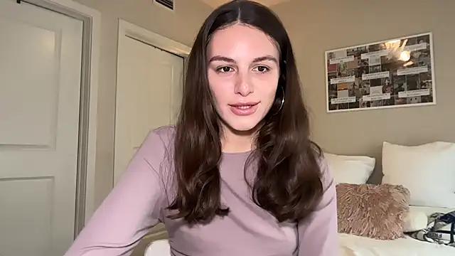 graciesmith27 online show from April 17, 2026, 8:22 pm