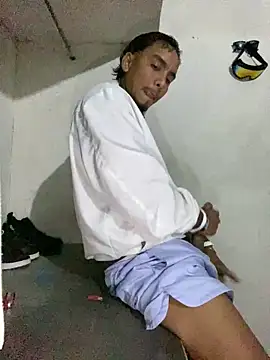 Snapshot of XXXTOKIO22 chatting on February 25, 2026, 2:12 am XXXTOKIO22 online show from February 25, 2026, 2:12 am