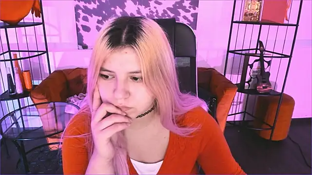 DiaAngell online show from February 9, 2026, 7:45 pm