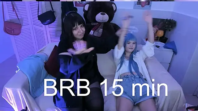 DiaAngell online show from September 28, 2025, 4:19 am