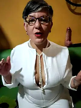 Snapshot of ilonna2025 chatting on March 26, 2026, 10:51 pm ilonna2025 online show from March 26, 2026, 10:51 pm