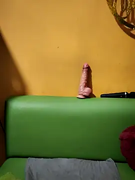 Snapshot of ilonna2025 chatting on April 3, 2026, 10:38 pm ilonna2025 online show from April 3, 2026, 10:38 pm