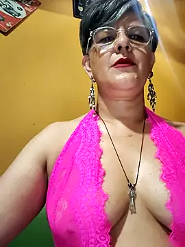 Snapshot of ilonna2025 chatting on July 14, 2026, 11:22 pm ilonna2025 online show from July 14, 2026, 11:22 pm