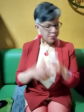 Snapshot of ilonna2025 chatting on March 20, 2026, 10:33 pm ilonna2025 online show from March 20, 2026, 10:33 pm