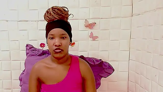 EroticSexyPrada online show from March 4, 2026, 4:42 am