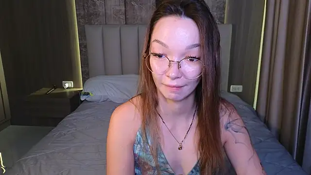 Snapshot of SusannJohnson chatting on April 27, 2026, 12:08 am SusannJohnson online show from April 27, 2026, 12:08 am