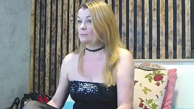 Snapshot of Kisi_Lovi chatting on February 14, 2026, 4:18 pm Kisi Lovi online show from February 14, 2026, 4:18 pm