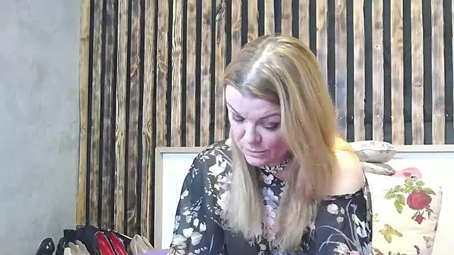 Snapshot of Kisi_Lovi chatting on February 20, 2026, 11:56 am Kisi Lovi online show from February 20, 2026, 11:56 am