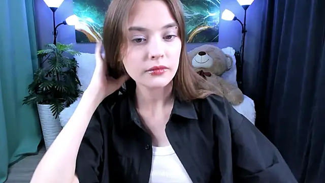 Snapshot of RayWillliams chatting on September 9, 2025, 6:17 pm RayWillliams online show from September 9, 2025, 6:17 pm